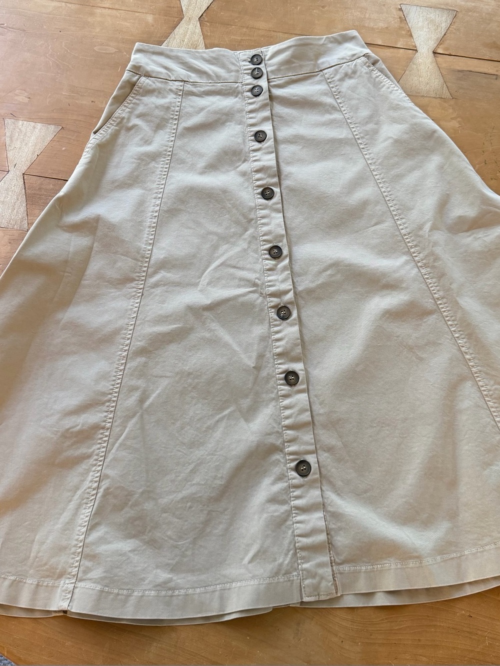 Iris & Ink Classic Button-Front Cream A-Line Skirt